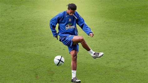 Ronaldinho tricks